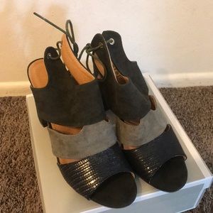 Cute little tri-colored sandal